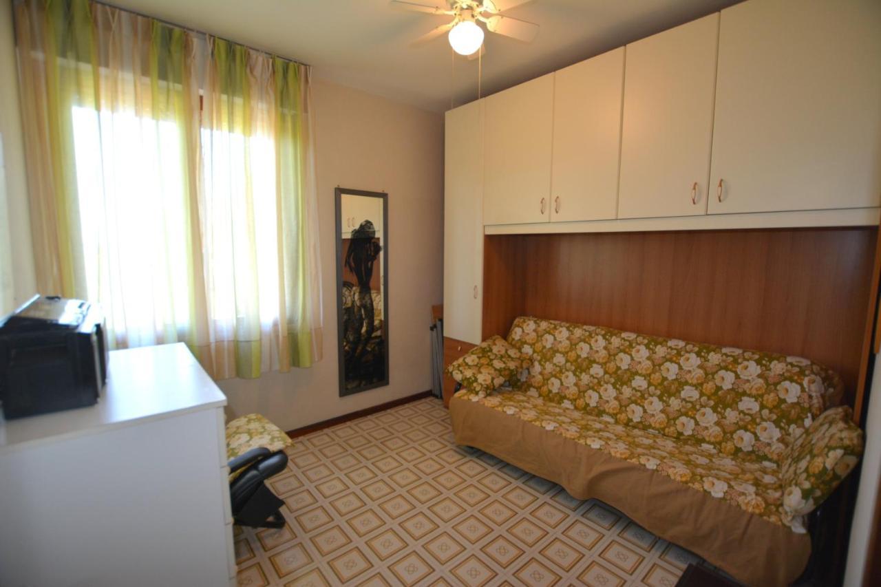 Apartament Lignano With Pool Lignano Sabbiadoro Zewnętrze zdjęcie