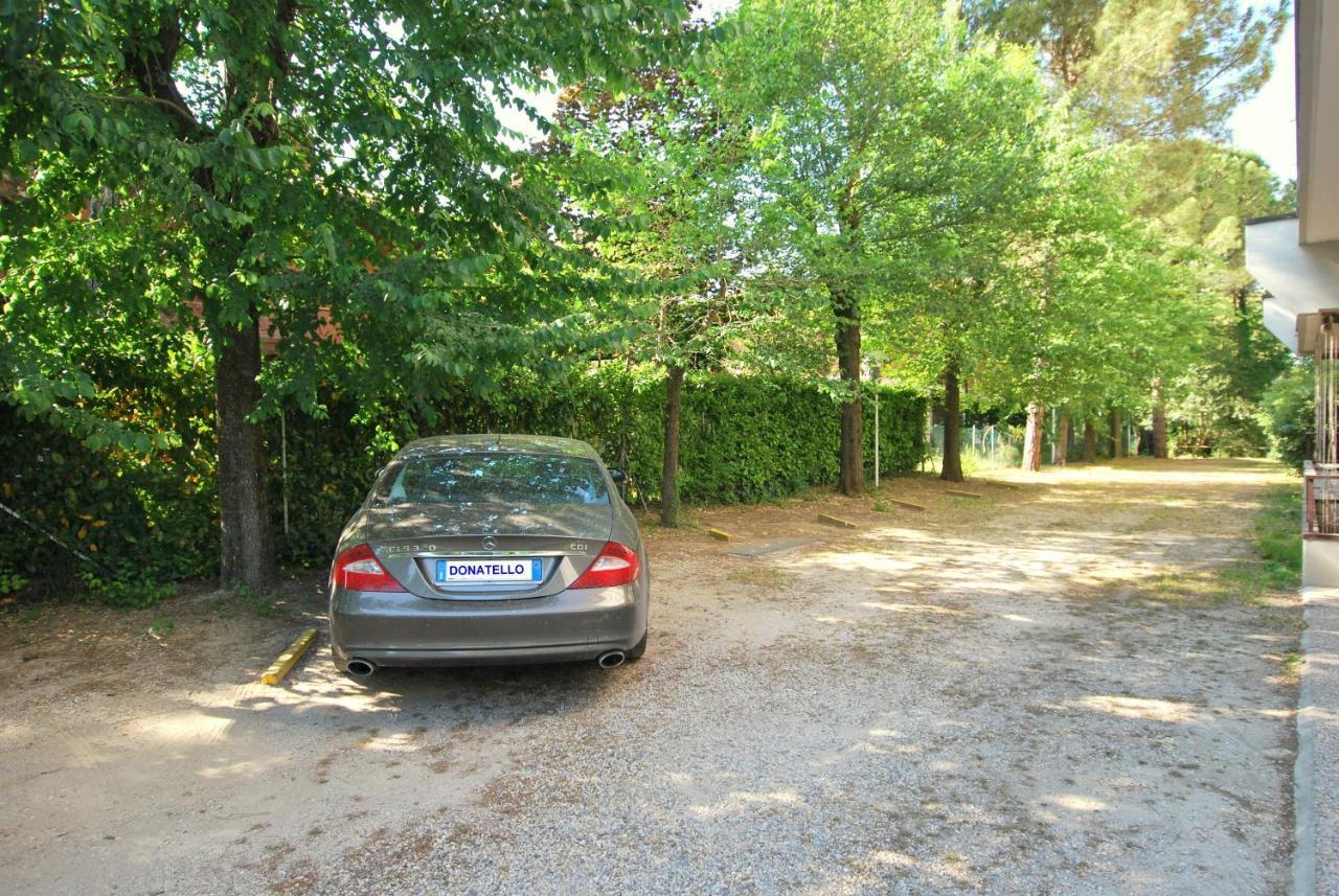 Apartament Lignano With Pool Lignano Sabbiadoro Zewnętrze zdjęcie