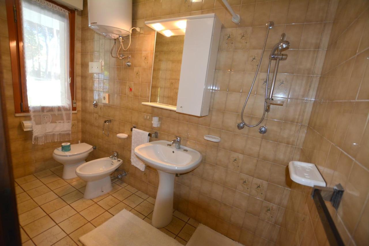 Apartament Lignano With Pool Lignano Sabbiadoro Zewnętrze zdjęcie